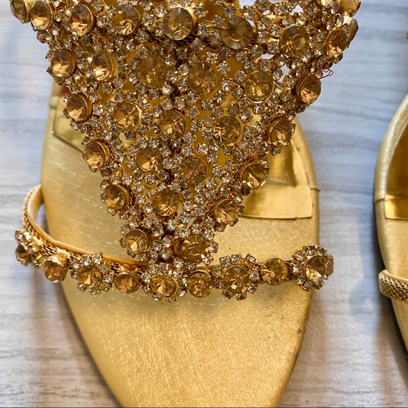 ✨Brand New✨Fancy Gold Colour Heels, Size US 8 - Picture 3 of 8